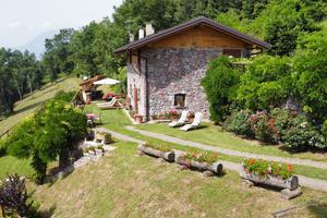 Vacanze Natale in baita, con sauna esterna