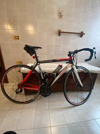 Bici da corsa in carbonio