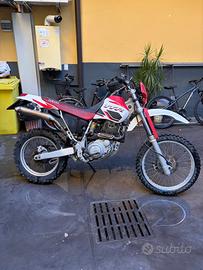 Yamaha ttr 600