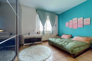 AMPIO BILOCALE CON BALCONE IN COMPLESSO RESIDENZIA