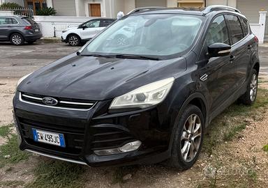 Ford Kuga 2.0 TDCI 140 CV 4WD Titanium