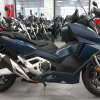 Honda Forza 750