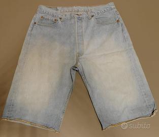Pantaloncini jeans Levi's 501 chiari taglia L (50)