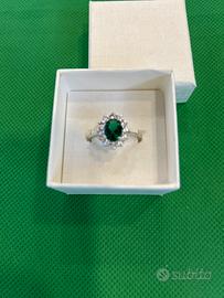 Anello oro bianco mod Kate
