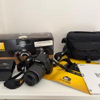 macchina fotografica NIKON D3100 + borsa