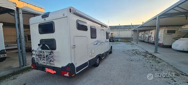 CAMPER SEMINTEGRALE RIMOR EUROPEO 87P