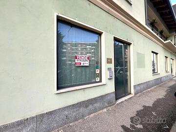 Negozio Saluzzo [P-123VCG]