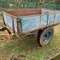 Rimorchietto agricolo