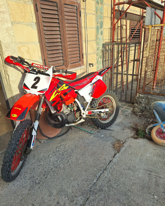 Cr 250