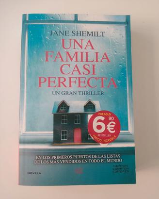 LIBRO SPAGNOLO-UNA FAMILIA CASI PERFECTA-SHEMILT