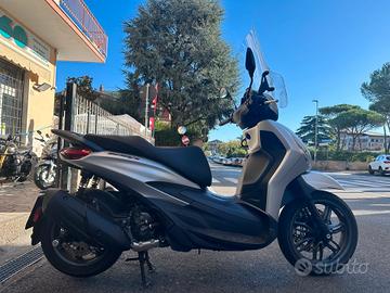 Piaggio Beverly 300 HPE - FINANZIABILE
