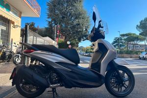 Piaggio Beverly 300 HPE - FINANZIABILE