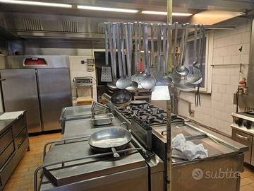 Cucina in acciaio inox