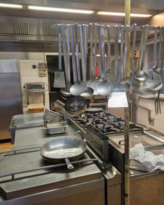 Cucina in acciaio inox