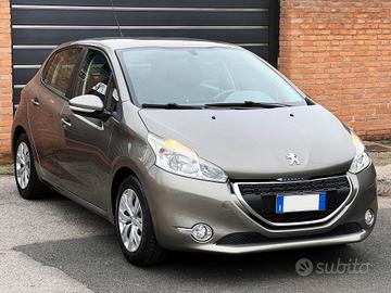 Peugeot 208 1.2i 82 CV-139.000km-Ideale per NEO-20