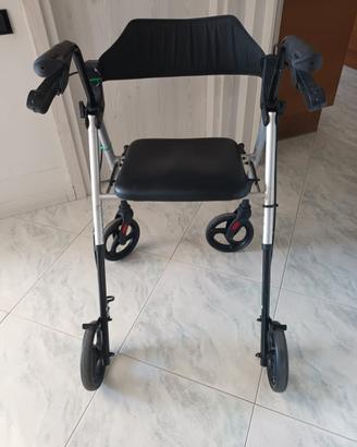 Deambulatore carrello con ruote