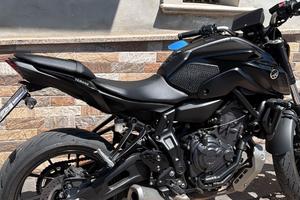 Yamaha mt 07 35kw