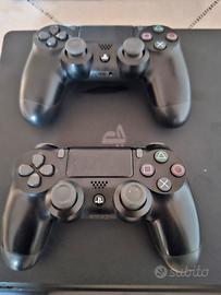 PS4  1TB + 2 Controller + 2 Giochi 
