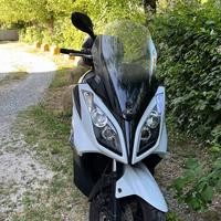 Kymco downtown 300