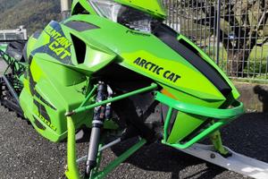 Motoslitta da neve fresca