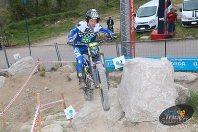 Trial e motoalpinismo abbigliamento personalizzato