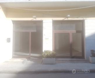 Locale per attività/magazzino Porto Torres