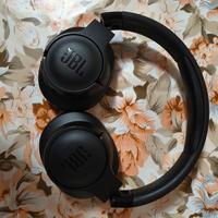 Cuffie Wireless JBL Tune (Serie 700) – 