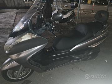 scooter majesty 400