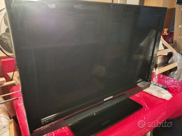 TV LCD Samsung 32”