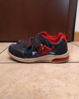 Scarpe Spiderman con luci numero 32