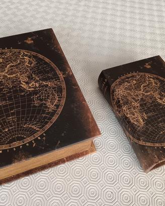 Coppia di scatole vintage a libro