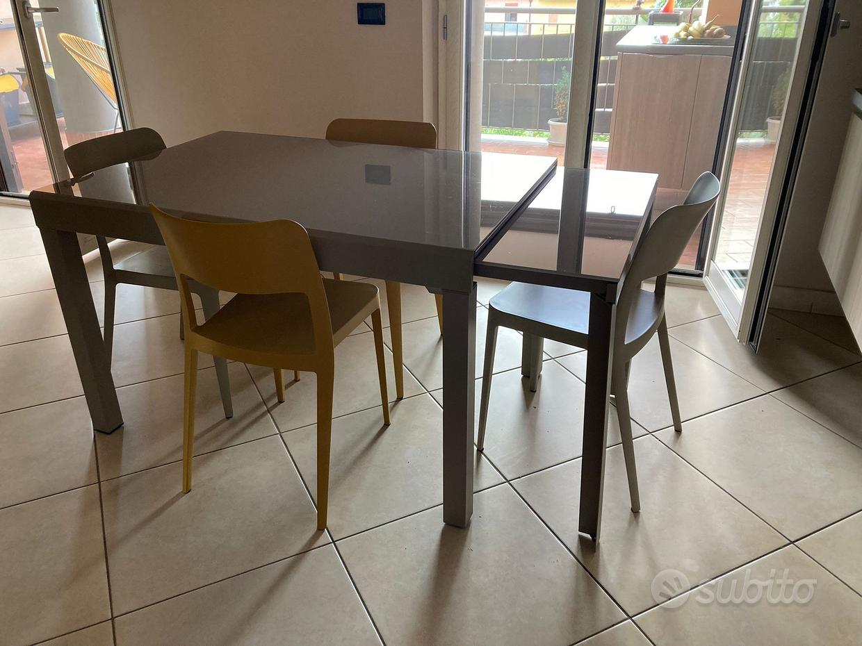 Sedie Ristorante Cerco Tavolo Da Cucina Con Sedie Usato