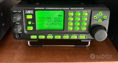 Ricevitore scanner AOR 8600  VENDUTO