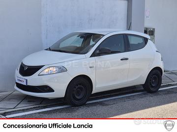 Lancia Ypsilon 1.0 firefly hybrid gold s&s 70cv