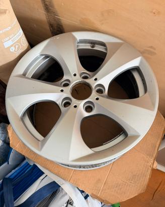 Cerchi in lega bmw 320 da 16”