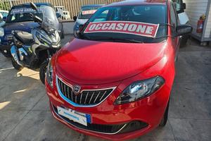 Lancia Ypsilon 1.0 FireFly Hybrid Ecochic Silver 1