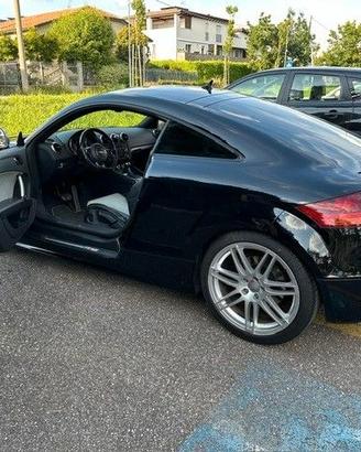 Audi TTS