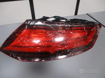 Fanalino post. SX Audi TT