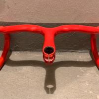 Curva manubrio integrata