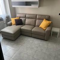 Divano con chaise longue +struttura relax