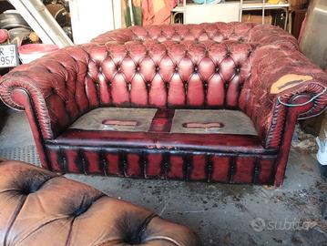 due divani due posti chesterfield