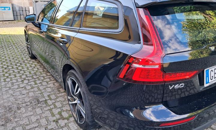 VOLVO V60  D3 geartronic Business
