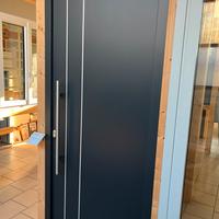 PORTONCINO D’INGRESSO CON FERRAMENTA DI SICUREZZA