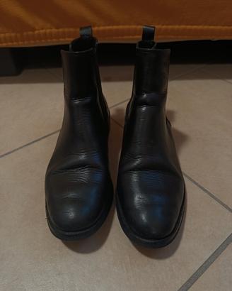 stivaletto tacco basso