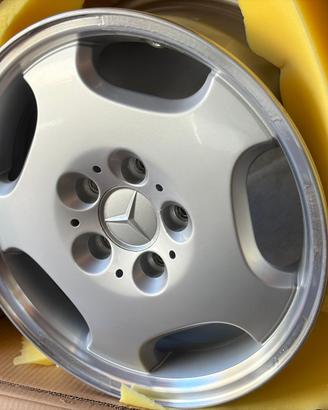 CERCHI IN LEGA MERCEDES CLK A2084010102