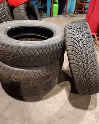 GOMME 4 STAGIONI