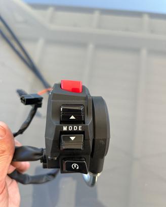 Blocchetto comandi e gas gsxr 1000 k8