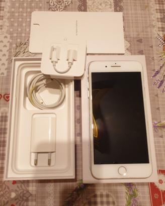 IPHONE  8 PLUS DA 64 GB CON ACCESSORI 