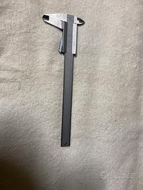 Calibro a corsoio 150 mm