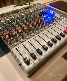 Mixer Behringer XENYX X1222 FX